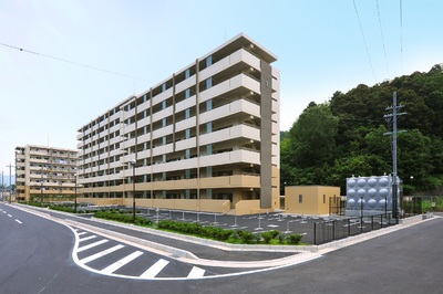 三宅団地　西棟新築工事